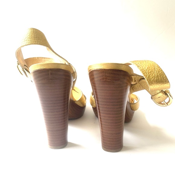 💥 Host Pick💥Juicy Couture Leather Platform Heels - Picture 5 of 7